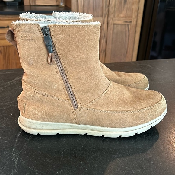 Sorel Shoes - Sorel Explorer Zip Zip Up Boots Shoes Brown Women’s size 10.5